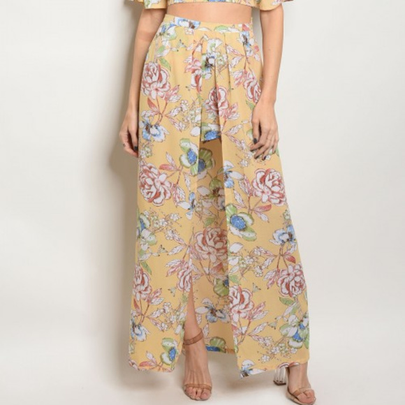 MUSTARD FLORAL TOP & STATEMENT SHORT SET - Picture 6 of 6